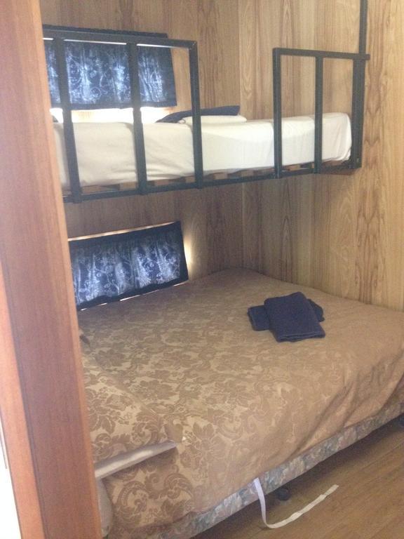 Hillcrest Tourist Park Hotell St Helens Rom bilde